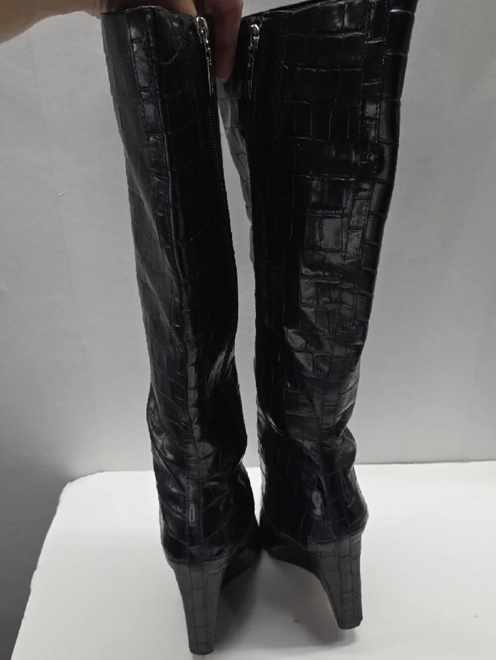 SCHUTZ Black Leather Croc-Embossed Pointed-Toe Knee Boots with Wedge Heel Size 8